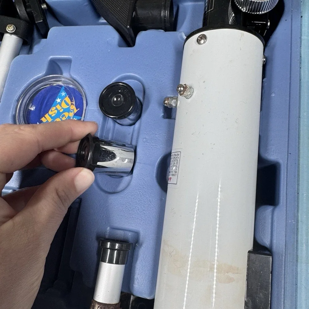Meade Telescope Kit‎ With Tripod Eyepieces Case Astronomy Starter Set
